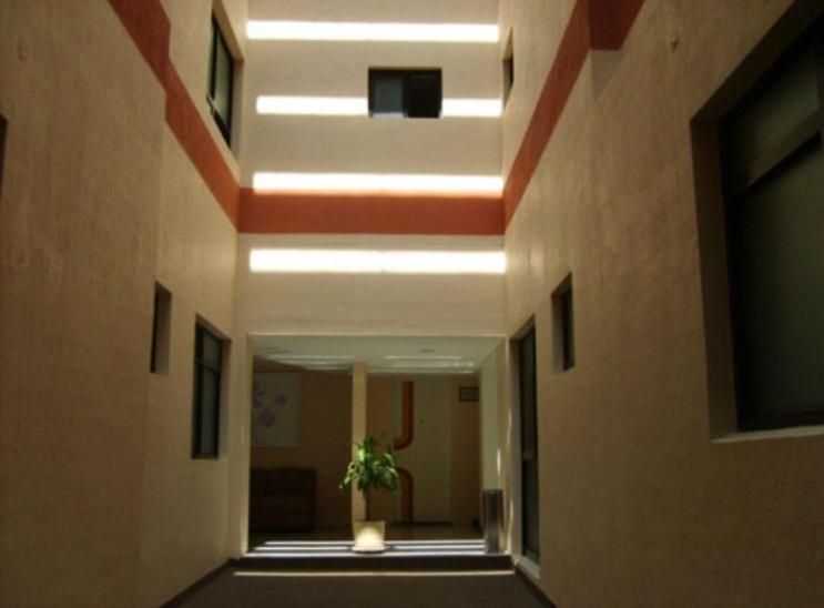 Hotel Terminal De プエブラ エクステリア 写真